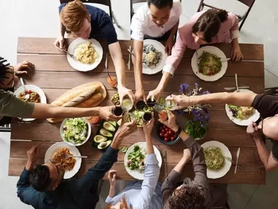clean-eating-hacks-for-holidays.jpg