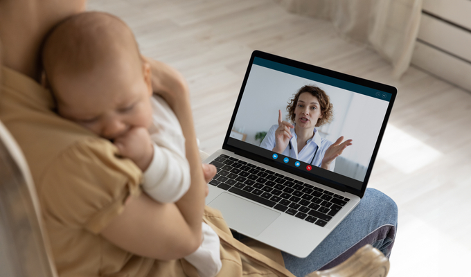 atención virtual para mamá y bebé