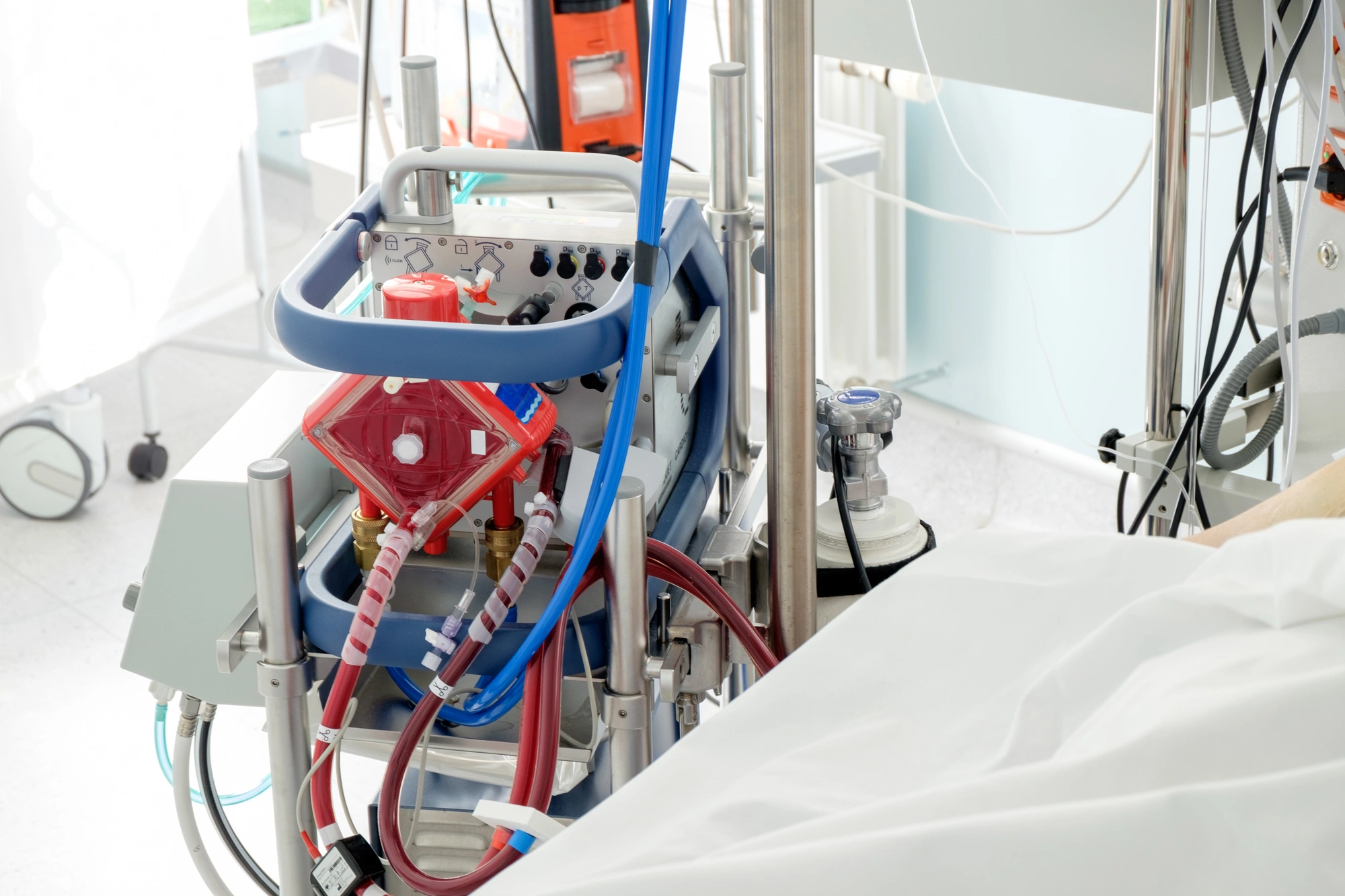 ecmo machine adult