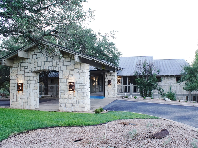 Exterior photo of Baylor Scott & White Specialty Clinic – Horseshoe Bay facility