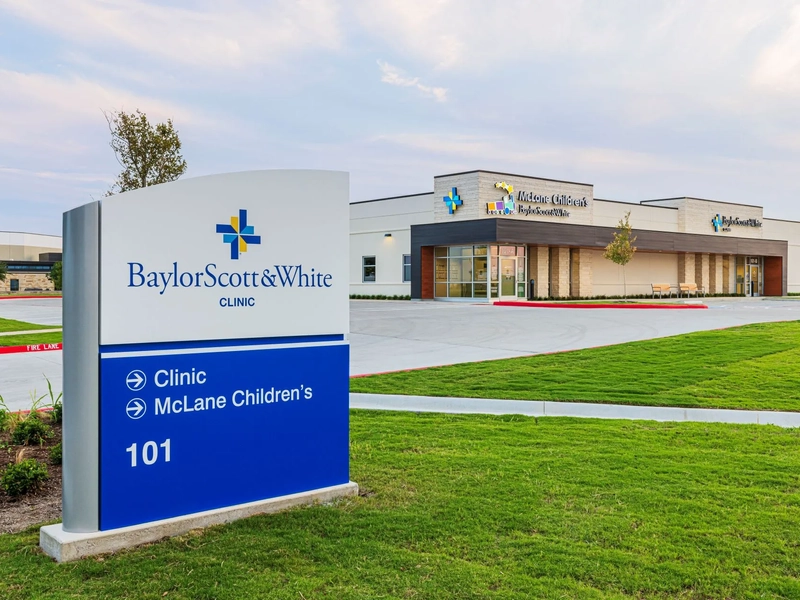 Exterior photo of Baylor Scott & White Clinic – McGregor Harris Creek