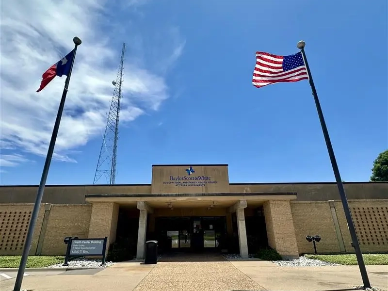 Exterior photo of  Baylor Scott & White Occupational & Family Health Center at Texas Instruments