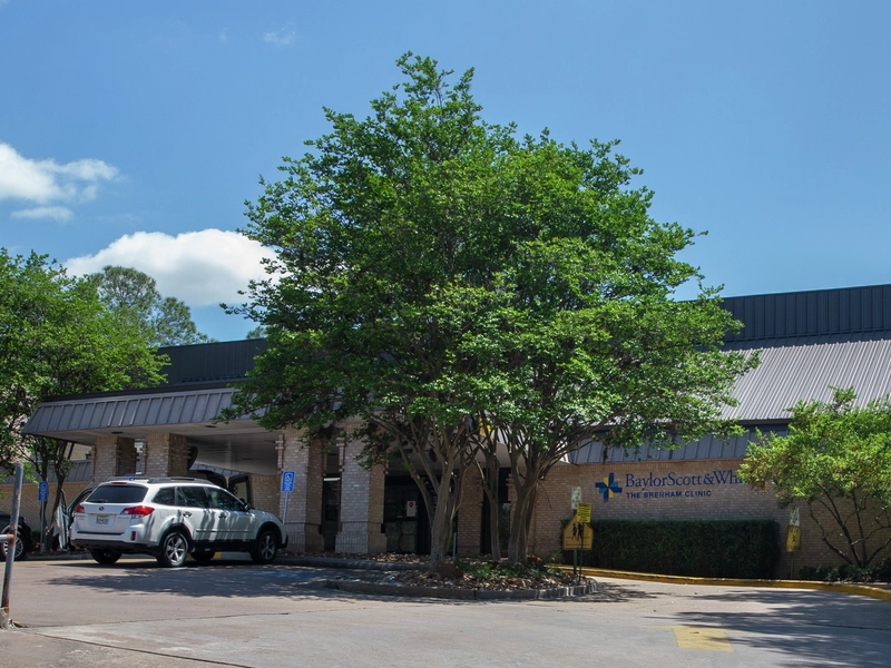 Exterior photo of Baylor Scott & White – The Brenham Clinic