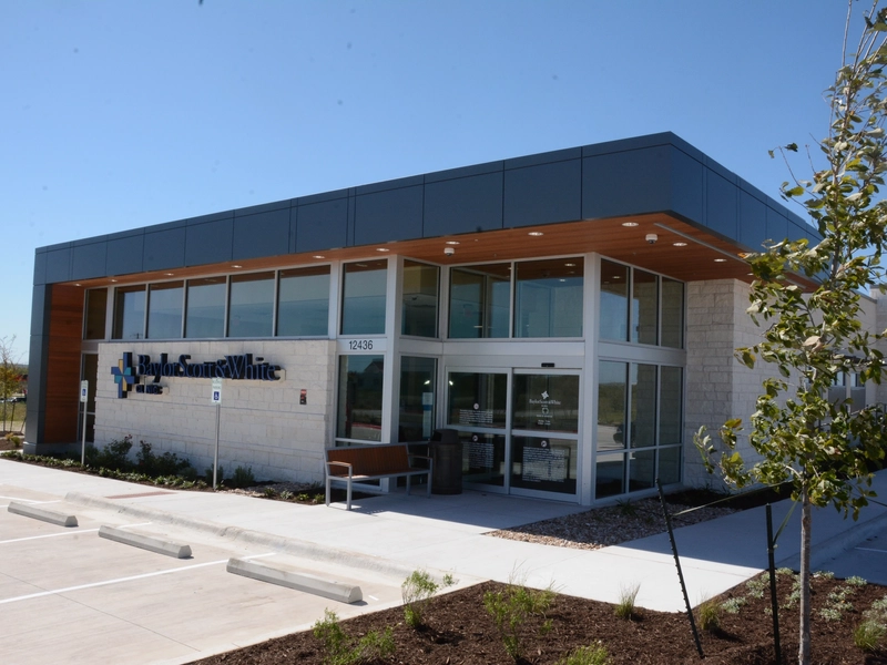 Exterior photo of Baylor Scott & White Clinic – Manor