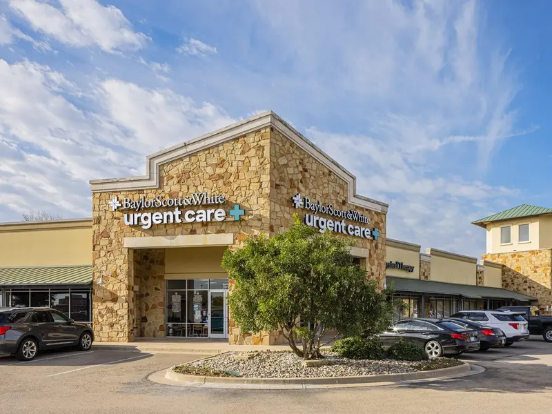 Exterior photo of Baylor Scott & White Urgent Care+ Waco (Hewitt) facility