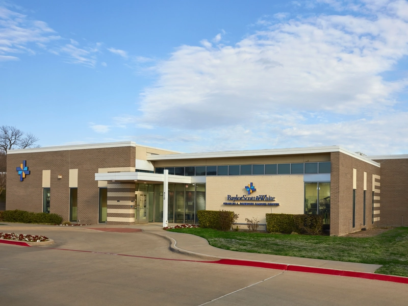 Exterior photo of Baylor Scott & White Charles A. Sammons Cancer Center – Duncanville