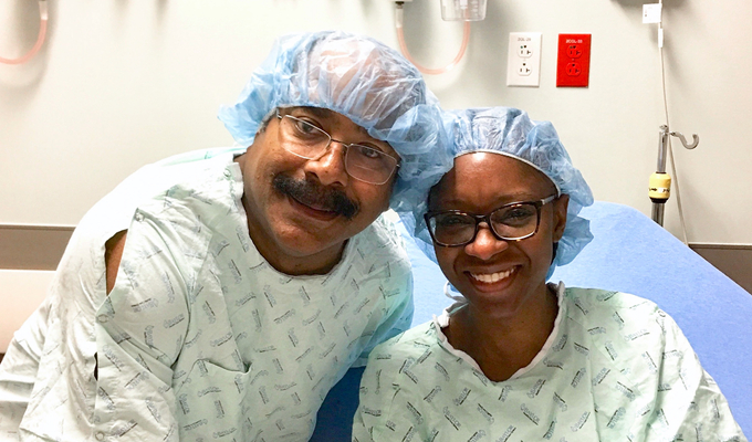 Kenny and Ja'Neice DeCay pose for a photo together prior to their transplant surgery