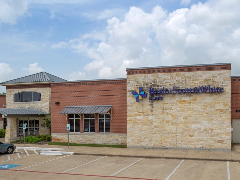 Exterior photo of Baylor Scott & White Clinic – College Station Arrington Road