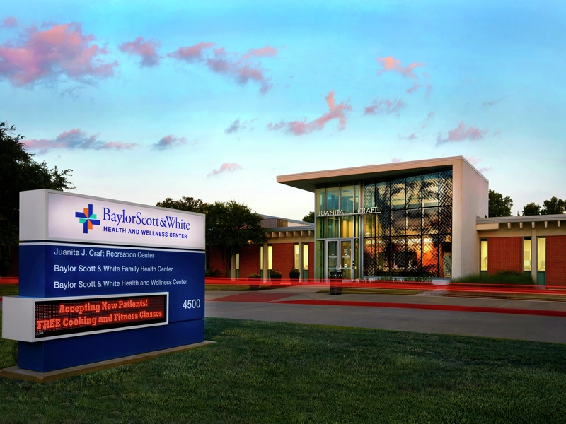 Exterior photo of  Baylor Scott & White Family Health Center at Juanita J. Craft Recreation Center