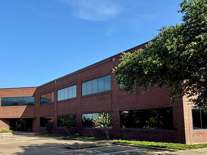 Exterior photo of Baylor Scott & White Douglass Community Clinic – Plano