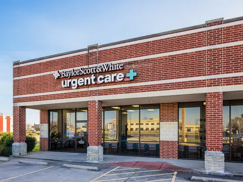 Entrance to Baylor Scott & White Urgent Care+ Lacy-Lakeview in Waco