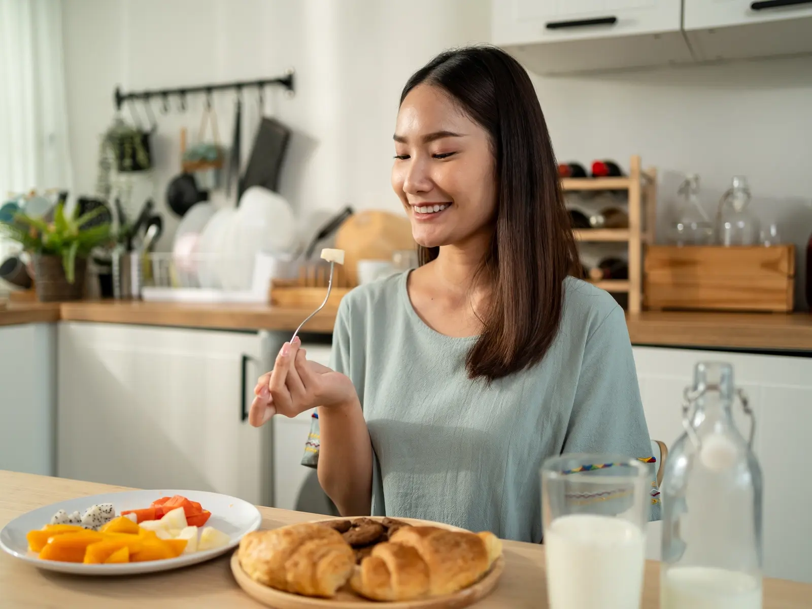 What is girl dinner and is it healthy? A dietitian weighs in.jpeg