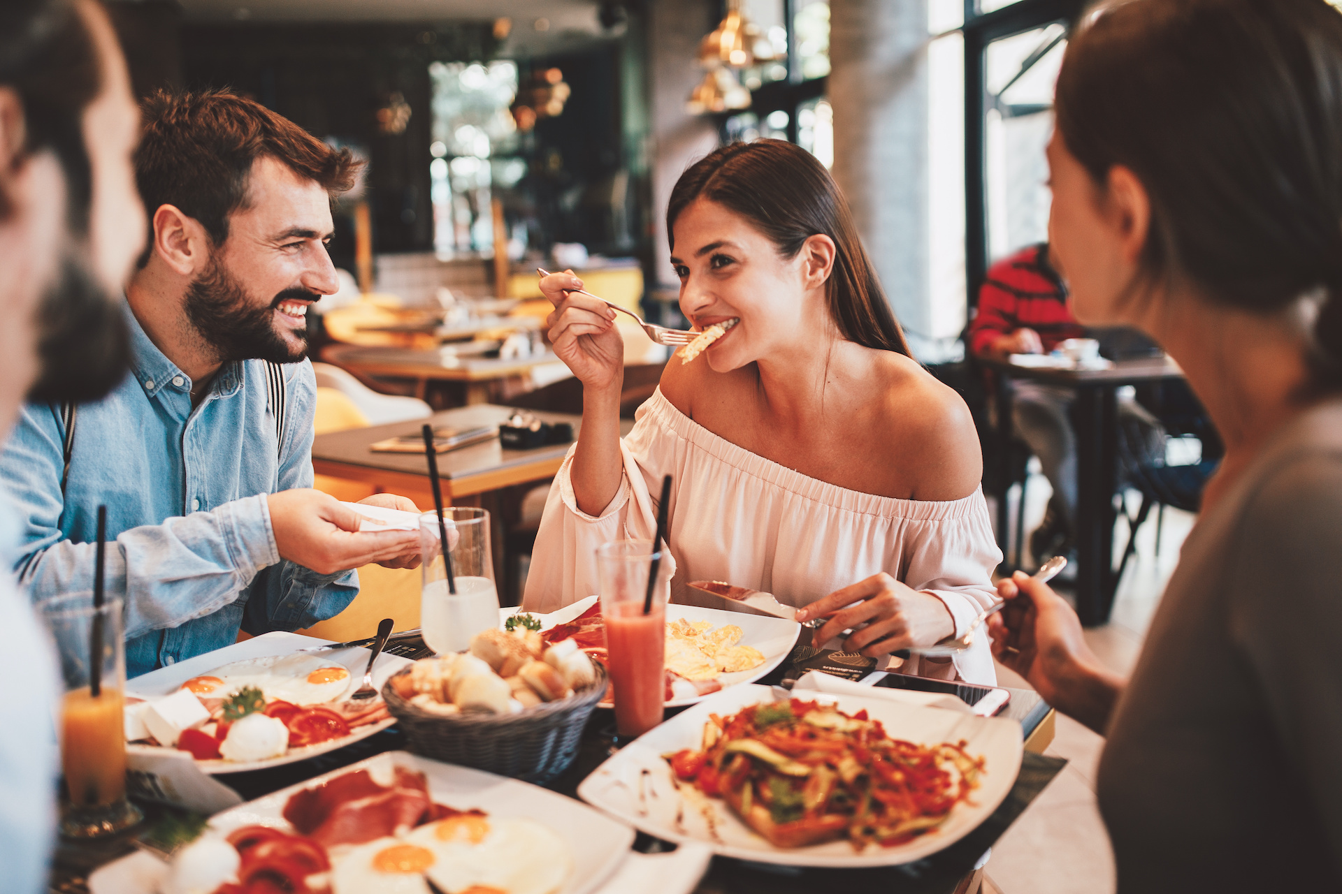 Dining out? How to make balanced choices at any restaurant