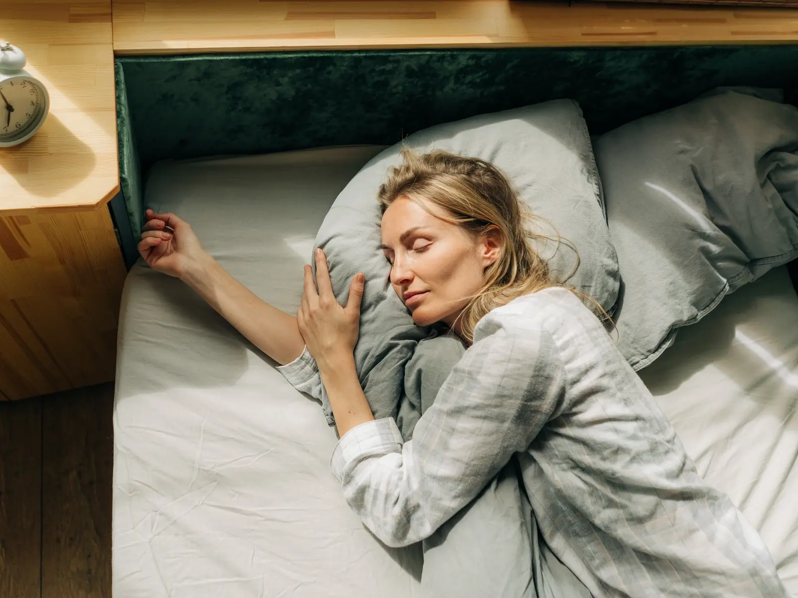 Should you try a sleep divorce? 4 benefits of sleeping in separate beds
